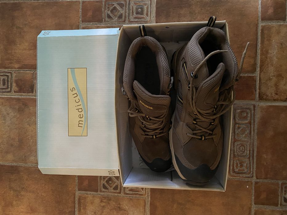 Pantofi MEINDL Goretex, mărimea 40