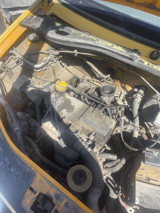 Dacia Logan 2 бр на Части