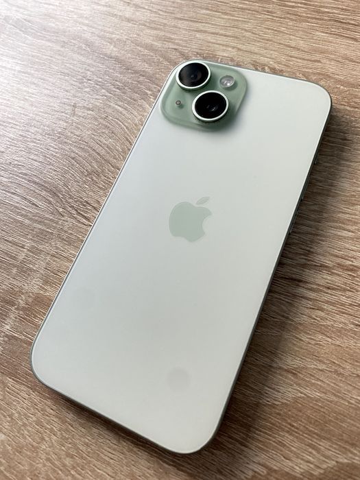 iPhone 15 Verde - Stare Impecabila 87% Baterie