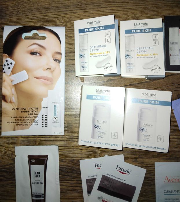 Сет от мостри на кремове