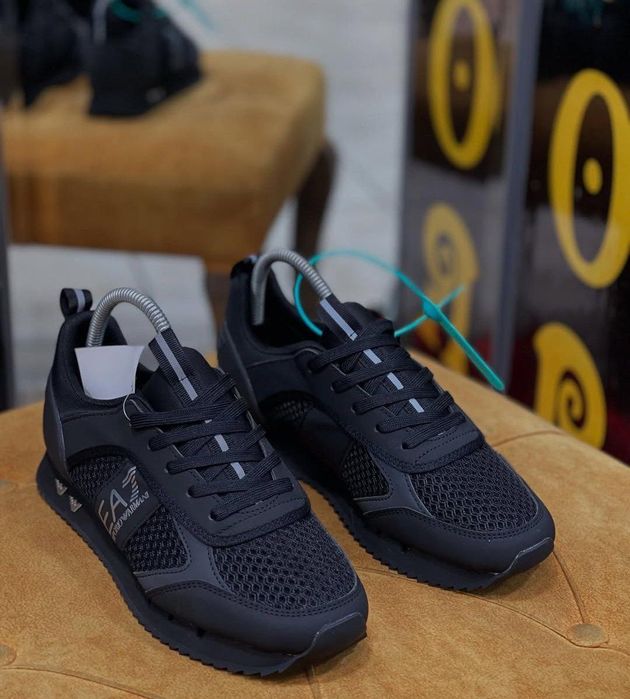 Adidași bărbați livrare rapida mărimi 40-45 comenzi in privat