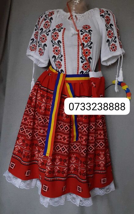 Costum popular pentru adulti