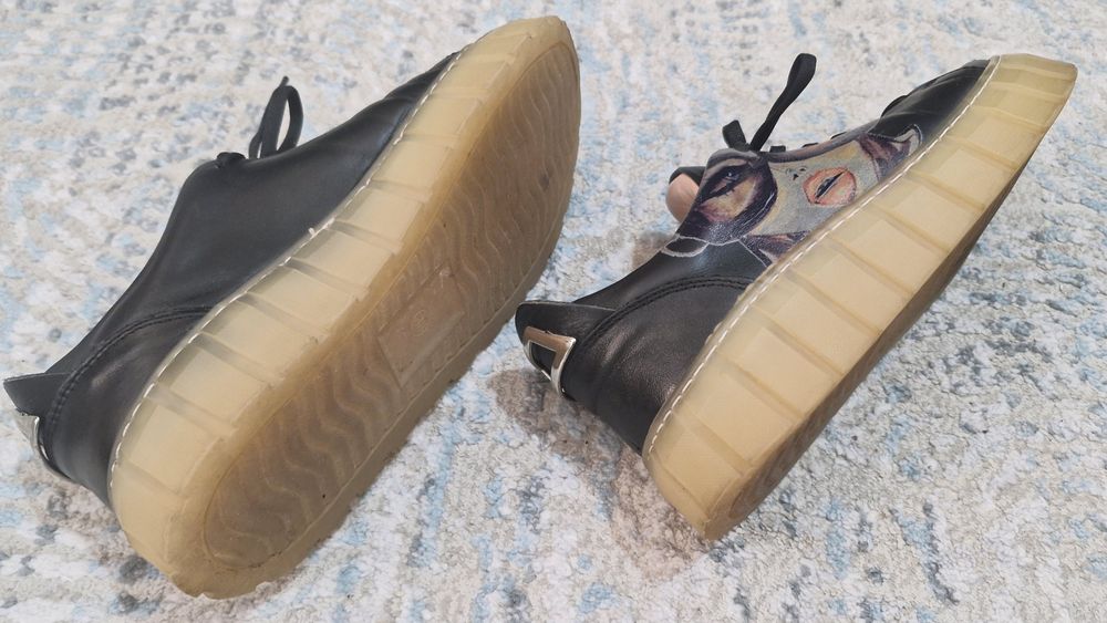 Дамски ежедневни обувки Pera Donna