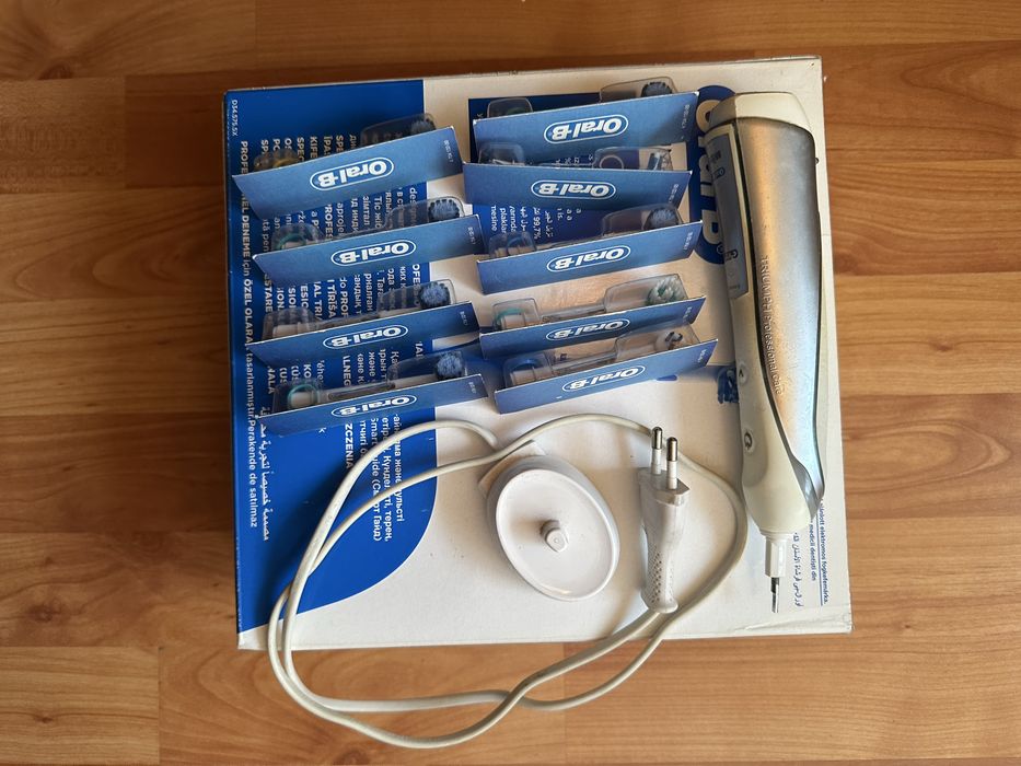 Periuta dinti electrica oral b Triumph 5000