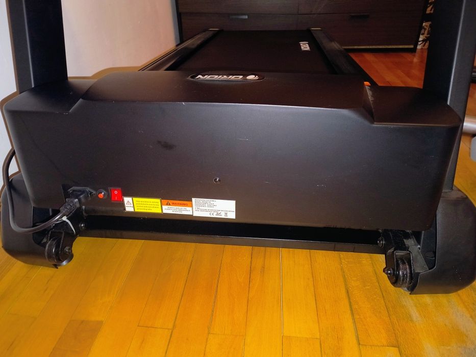 Persoana fizică Vând banda alergat Sprint C6 Orion