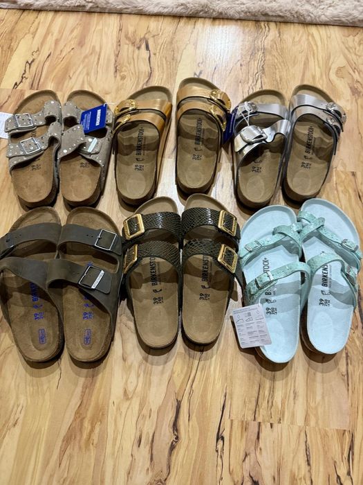 Șlapi Arizona Brikenstock mai multe mărimi și modele 
Birkenstock
Șlapi Arizona