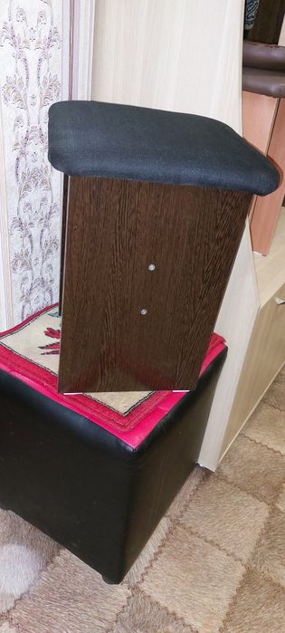 Табуретки кухонные