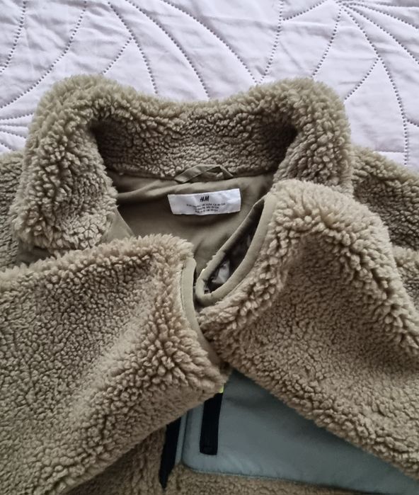 Jacheta de plus H&M noua fara eticheta