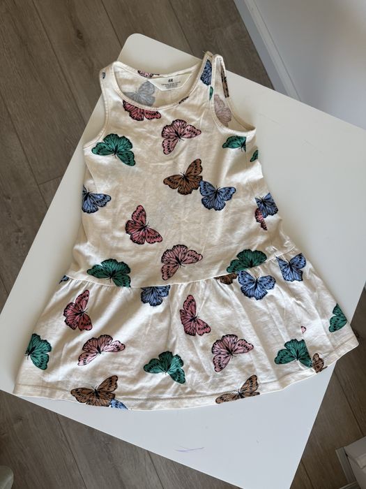 Рокли и комплекти за момиче на различни марки