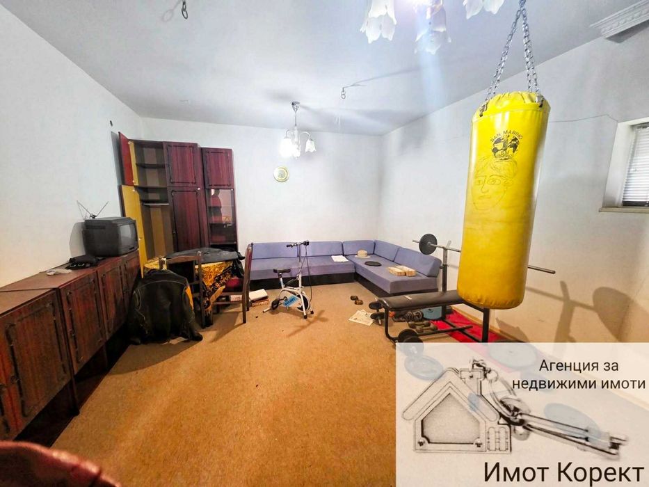 Продава се Къща в Асеновград - 350 кв.м за 654 €/кв.м - Снимка #8