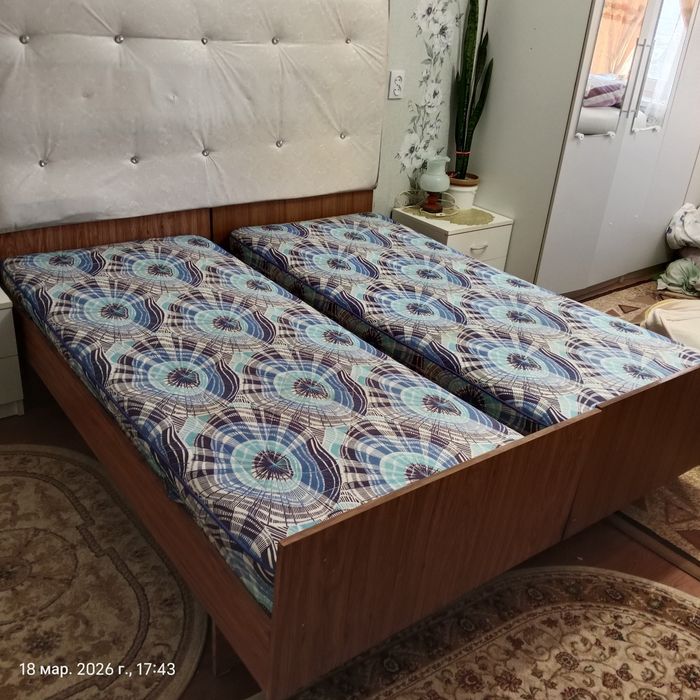 Прихожая , диван, кровать