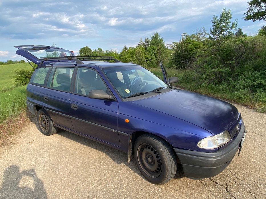 Opel Astra 1.4 бензин