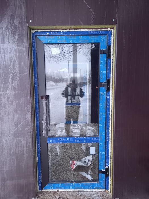 Окна пластиковые и алюминий