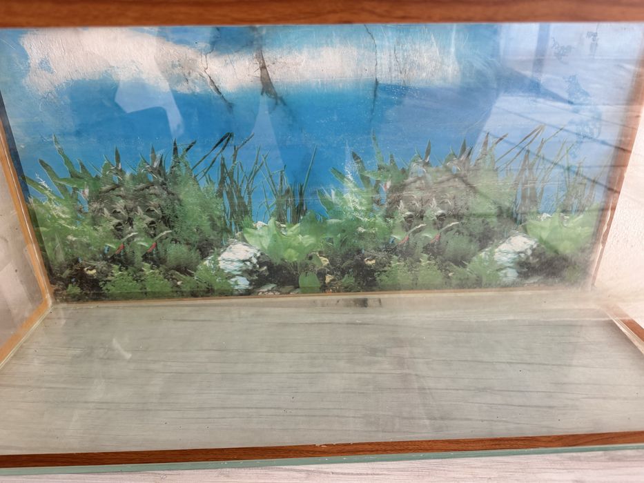 Продам отличный аквариум