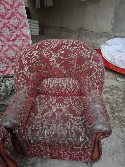 Мебель:Диваны троика