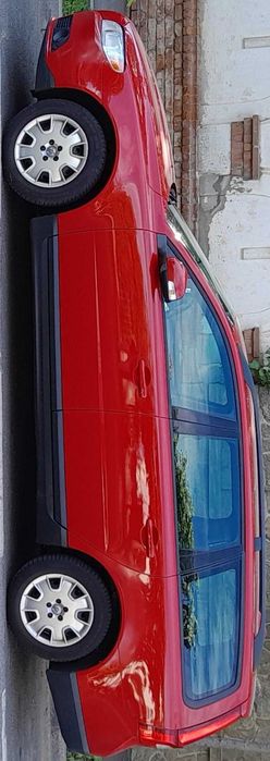 Volvo V70 2.0F din 2010 cu 145 CP