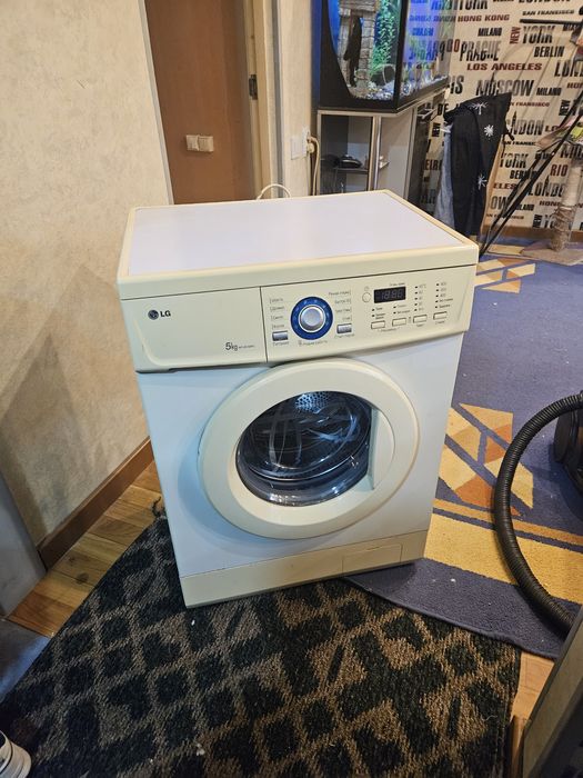 Продаётся стиральный машинка LG