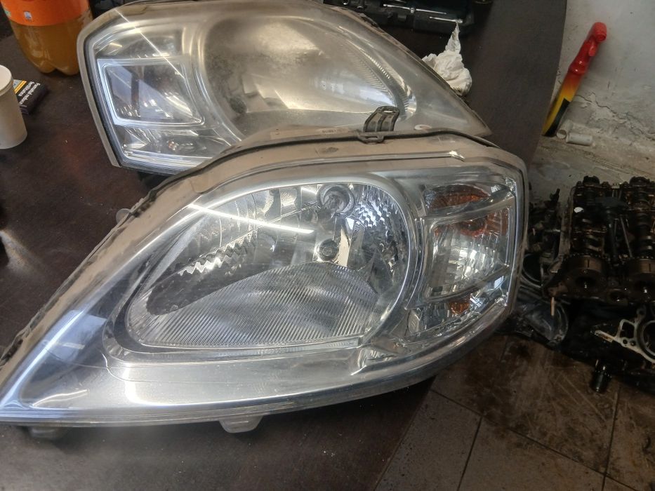 Far dacia logan facelift