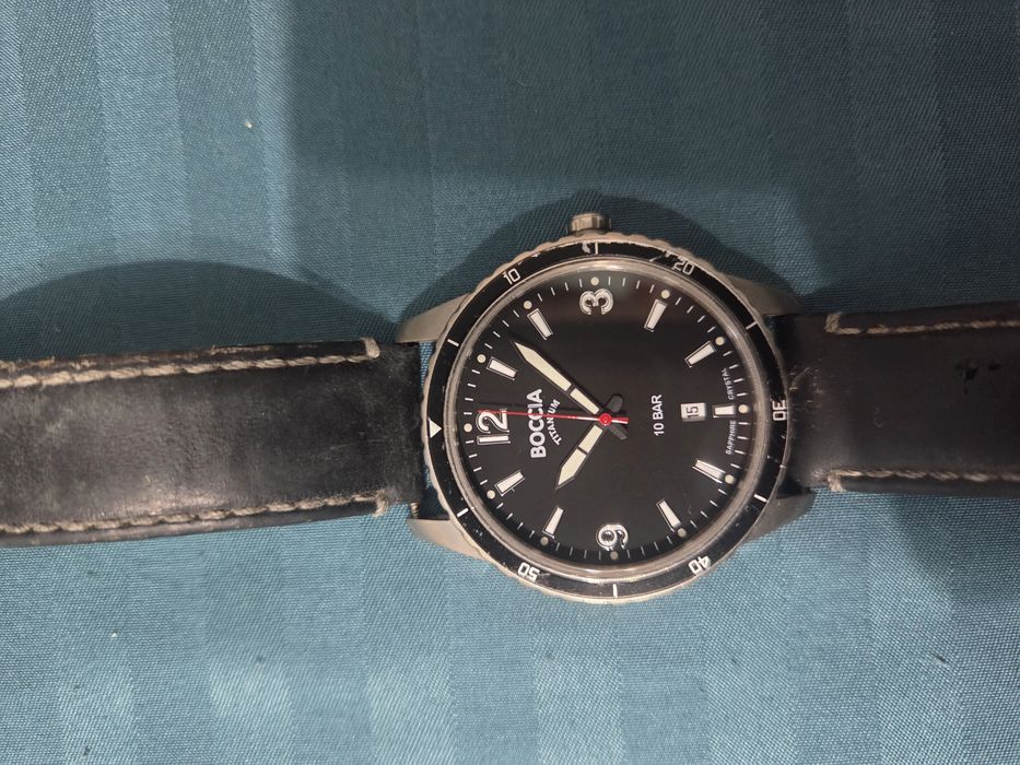 Продам часы BOCCIA