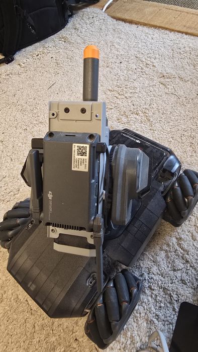 Robot танк  Robomaster s1 dji.