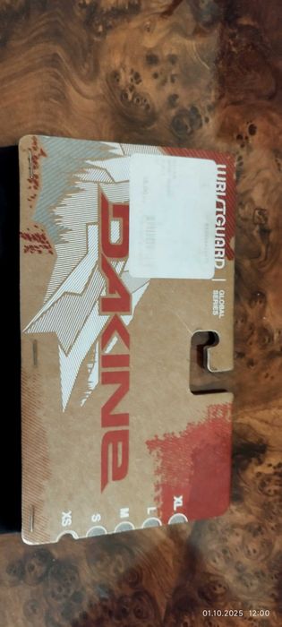 Dakine протектор за китка - накитник