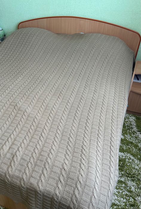 Двуспальная кровать