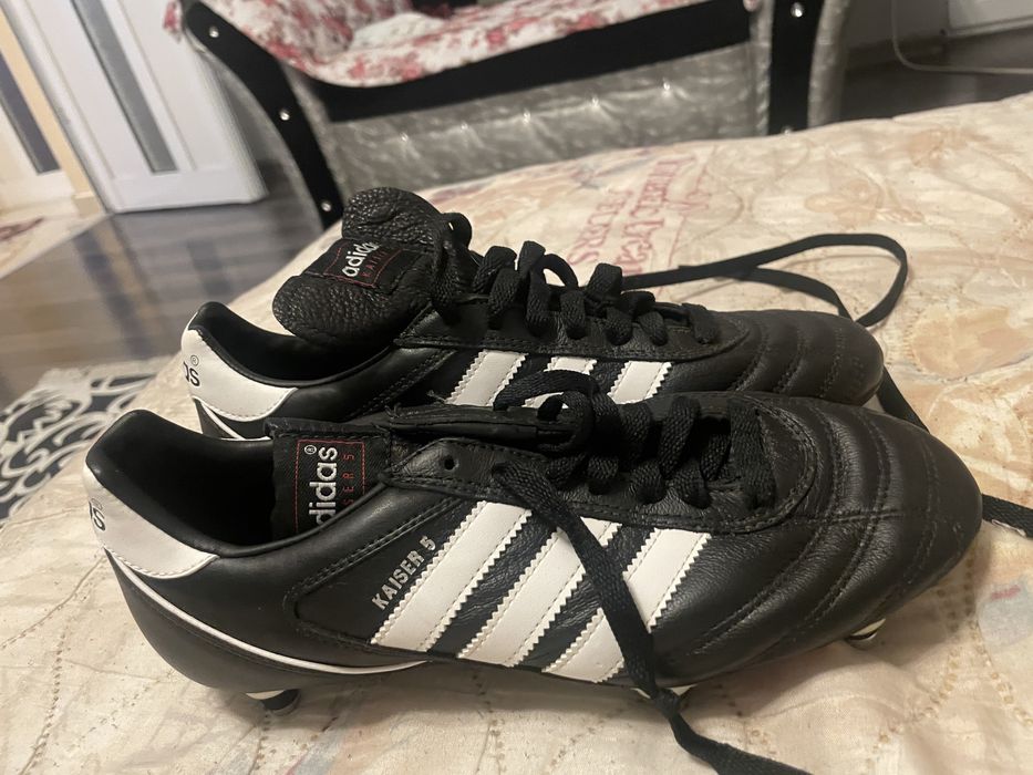 Метални бутонки adidas/адидас kaser/кайсер 5 НЕ ИЗПОЛЗВАНИ С ТЕСТ EU40