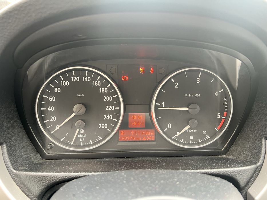 BMW E90, 163 CP, berlina