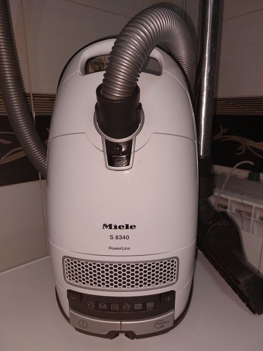 Прахосмукачка Miele S8340 EcoLine