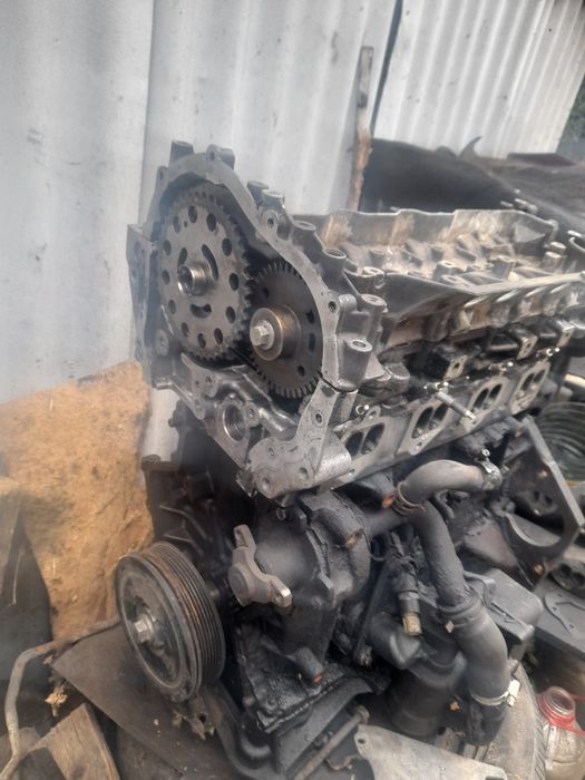 Motor M9R Renault Trafic Opel vivaro 2.0Diesel.euro 4 și euro 5.