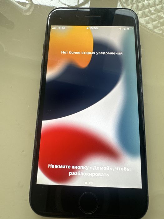 Продам айфон 7  .  Цвет черный