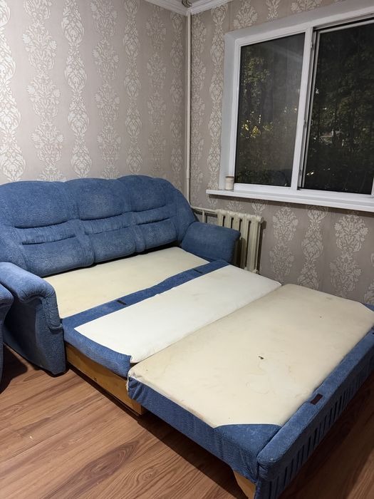 Диван и кресло б/у