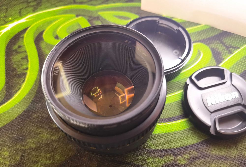 Obiectiv Nikon AF Nikkor 50mm f/1.8D cu filtru NiSi ultra slim PRO MC UV 52mm