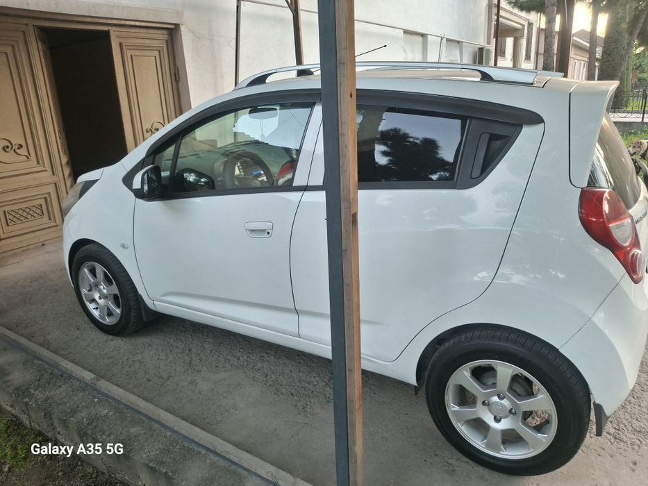 Spark 2011 yil avtomat