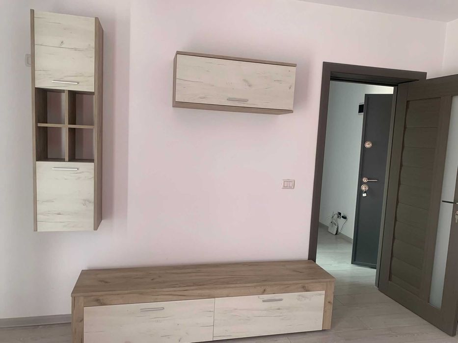 Inchiriez apartament pe termen lung str. CERNA