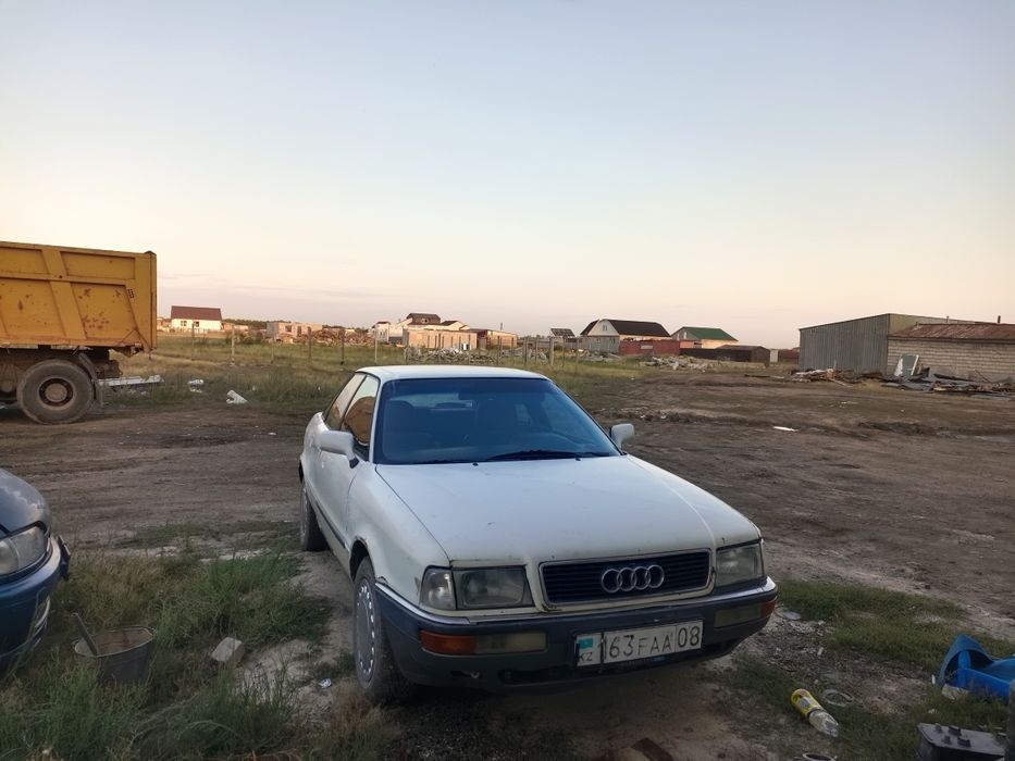 Продам Ауди 80 б4