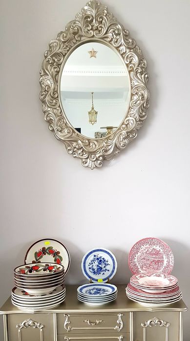 Farfurii/platouri vechi din porțelan