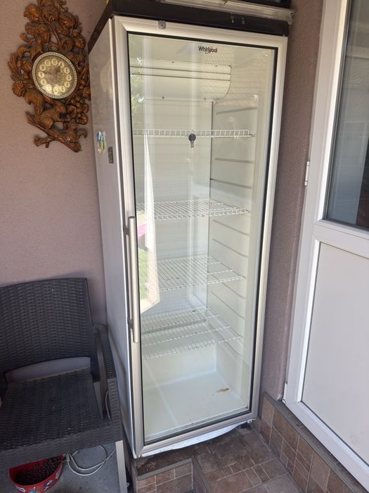 Vitrina frigider whirlpool cu 4 sertare H174. 320l