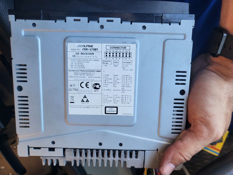 Subwoofer alpine si player auto alpine.