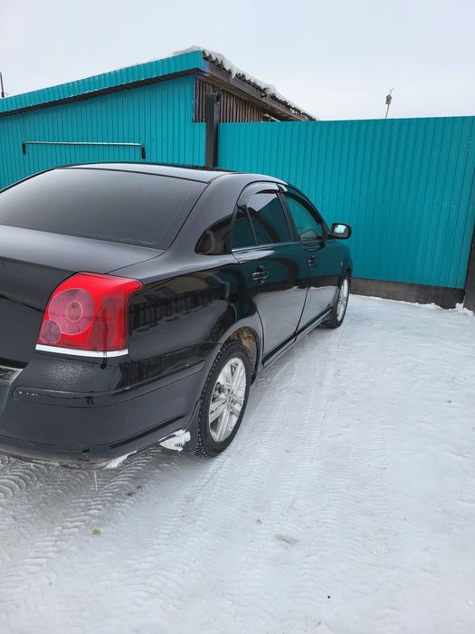 Продам таёту авенсис 2005 год