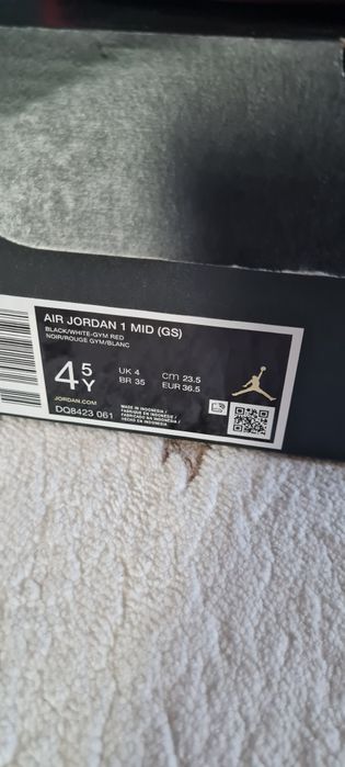 Vând Jordan Air 1 Mid