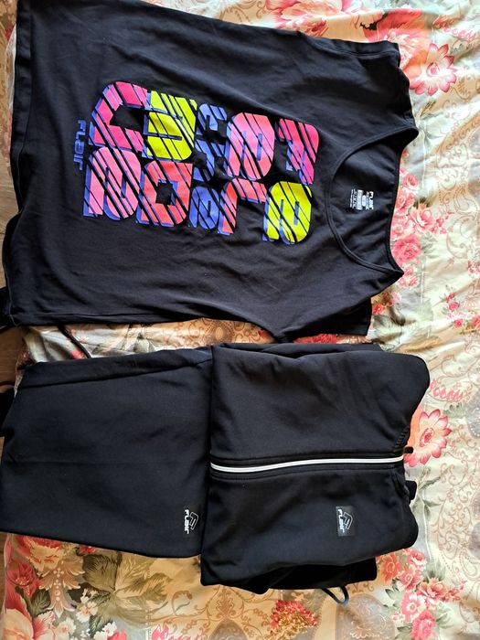 Дамски екипи  на flair