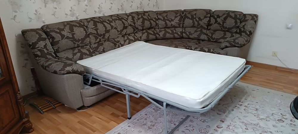 Беларусский угловой диван 3,2 На 1,5