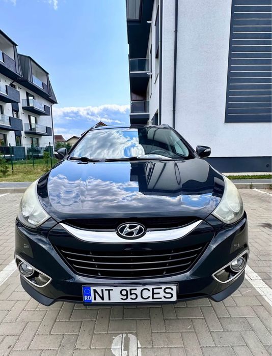 Vând sau  Hyundai IX35