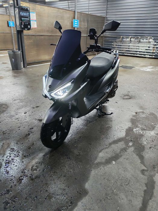 Gst model tiger skuter moto srochno sotiladi