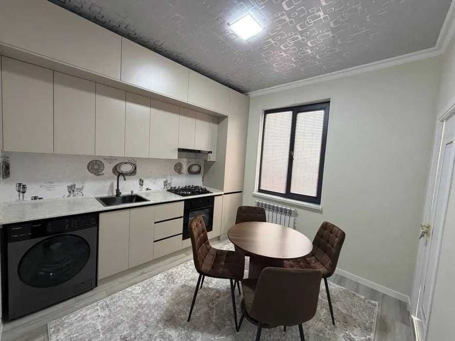 Yashnabod Uzbum Baku Residence Do'stlik metro 2xona/10/11  65m2