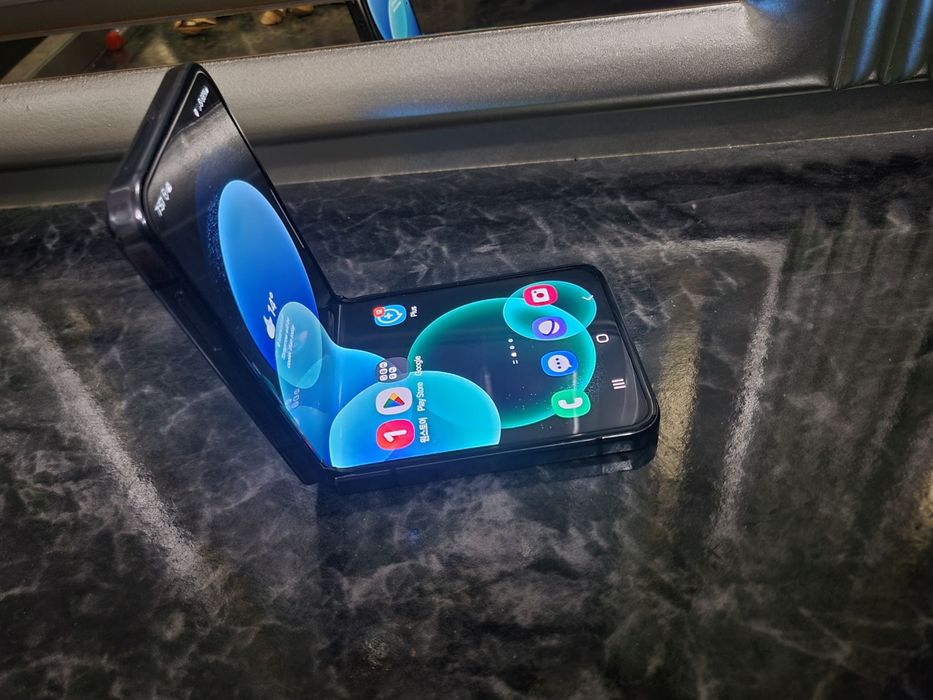 Samsung z flip 5