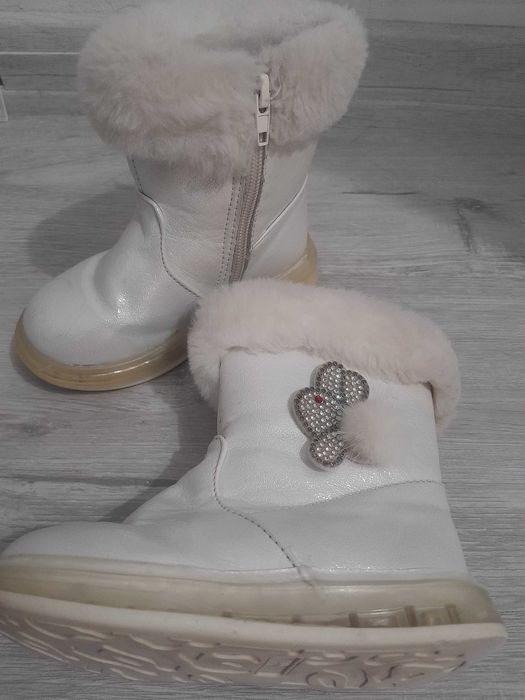 Детски ботуши 25 номер