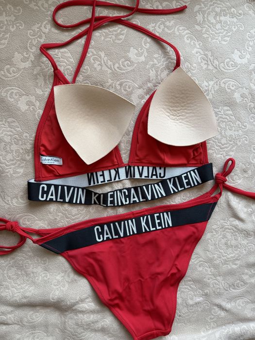 Бански “Calvin Klein”