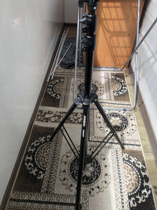 Стойка для фото и видео.